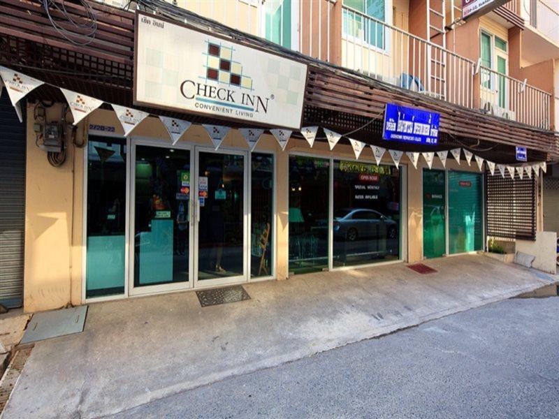澎蓬阿尔瓦娜快捷酒店 曼谷 外观 照片